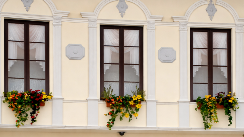 Accente decorative 3D: detaliile care fac o fațadă să arate „finisată”