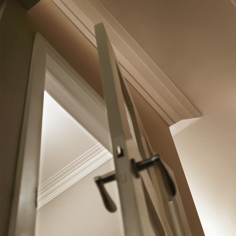 Cornisa decorativa polimer dur WT25 78X78X2000 Cornisa decorativa polimer dur WT25 78X78X2000